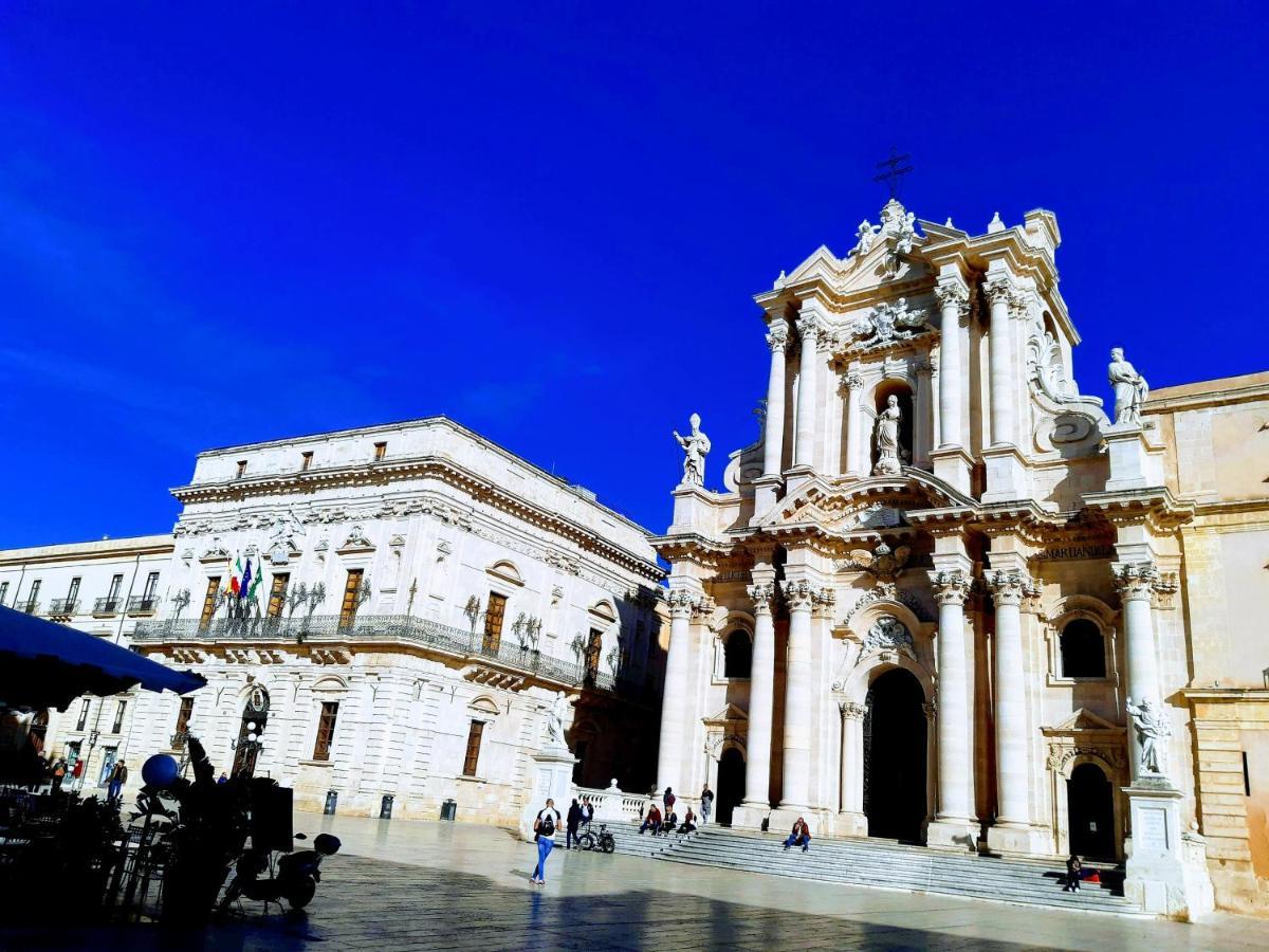 Elegante Appartamento In Palazzo Storico Ortigia Syrakusa Exteriör bild