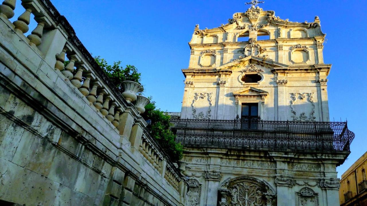 Elegante Appartamento In Palazzo Storico Ortigia Syrakusa Exteriör bild