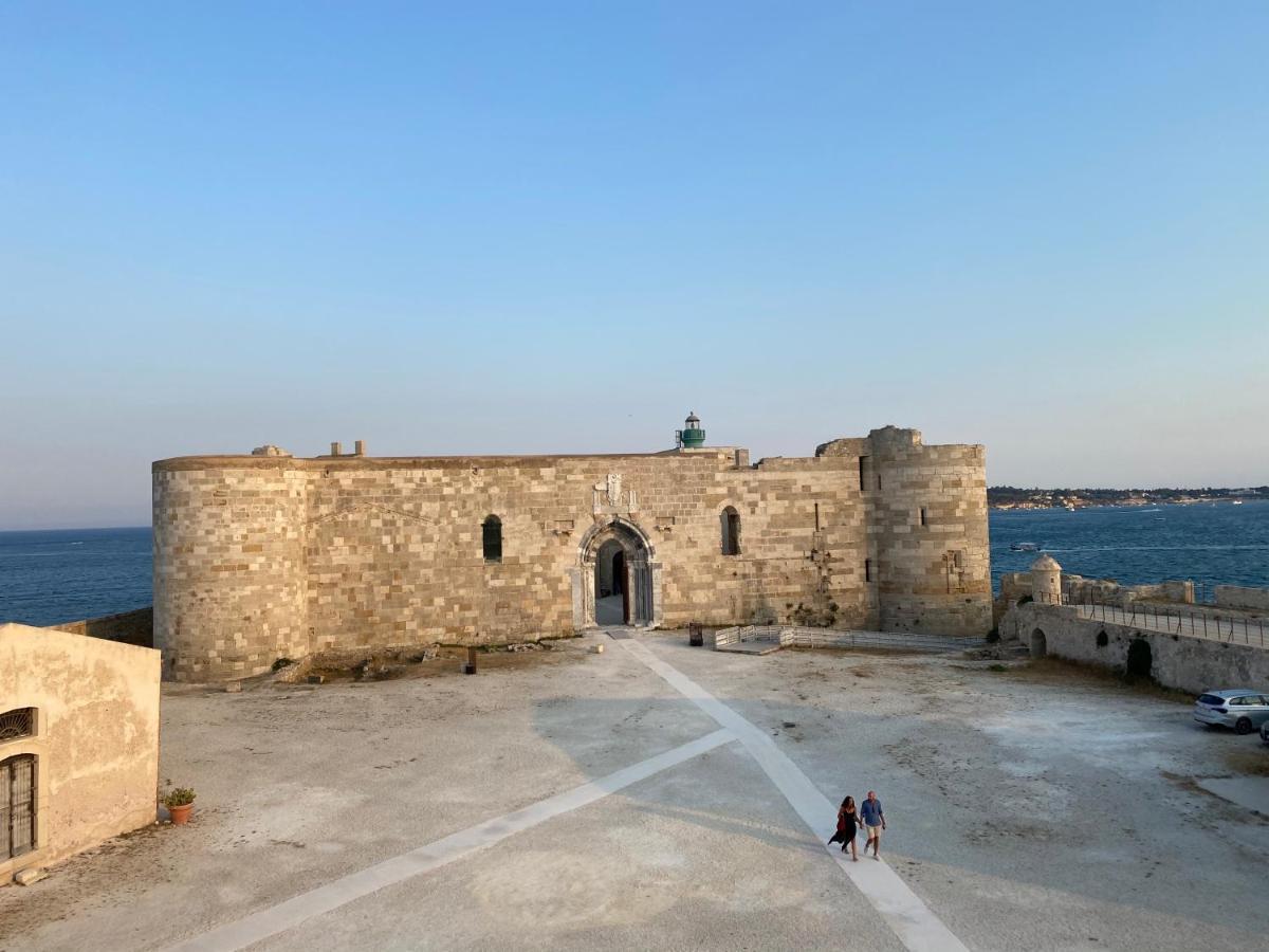 Elegante Appartamento In Palazzo Storico Ortigia Syrakusa Exteriör bild