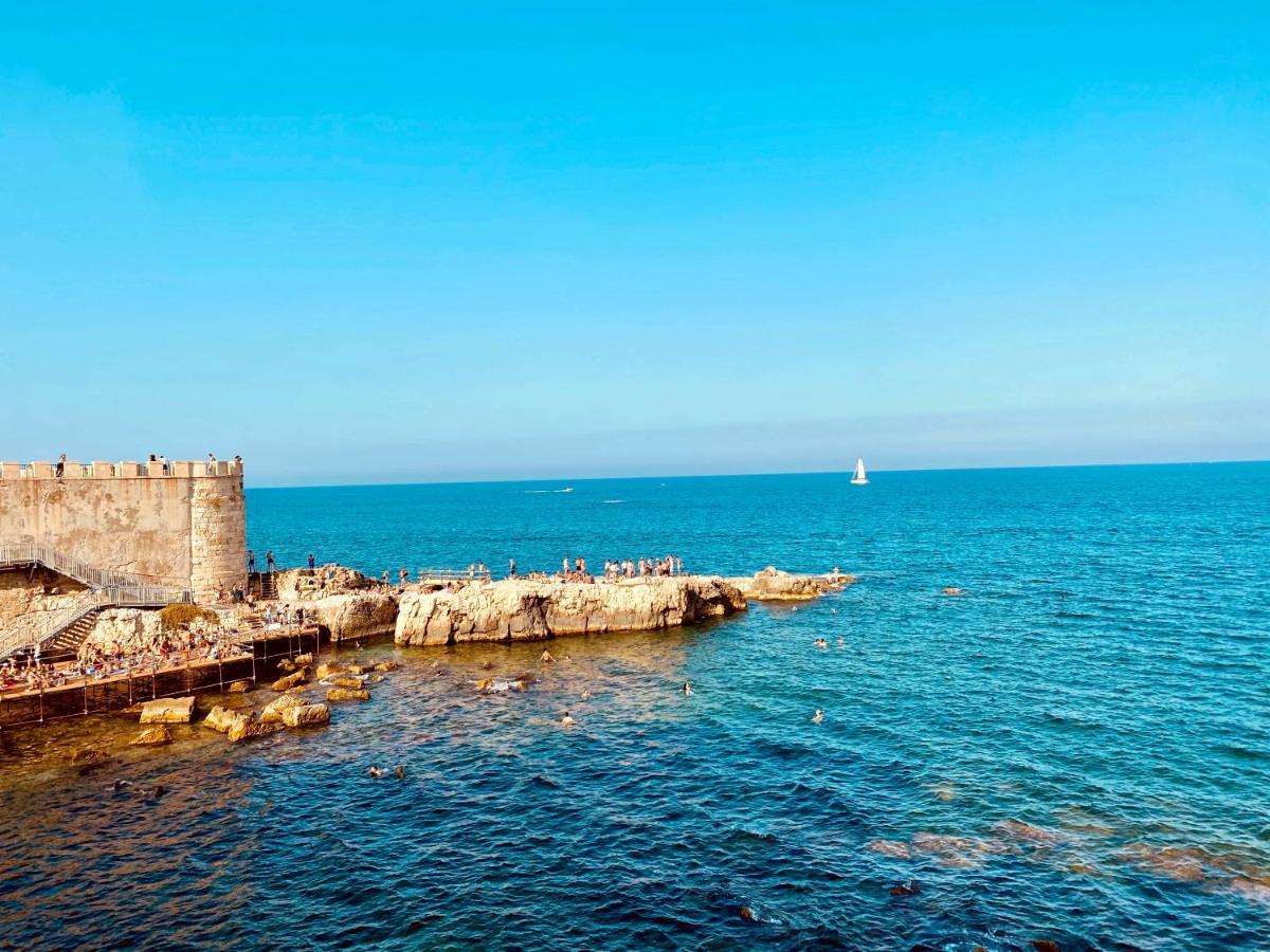 Elegante Appartamento In Palazzo Storico Ortigia Syrakusa Exteriör bild