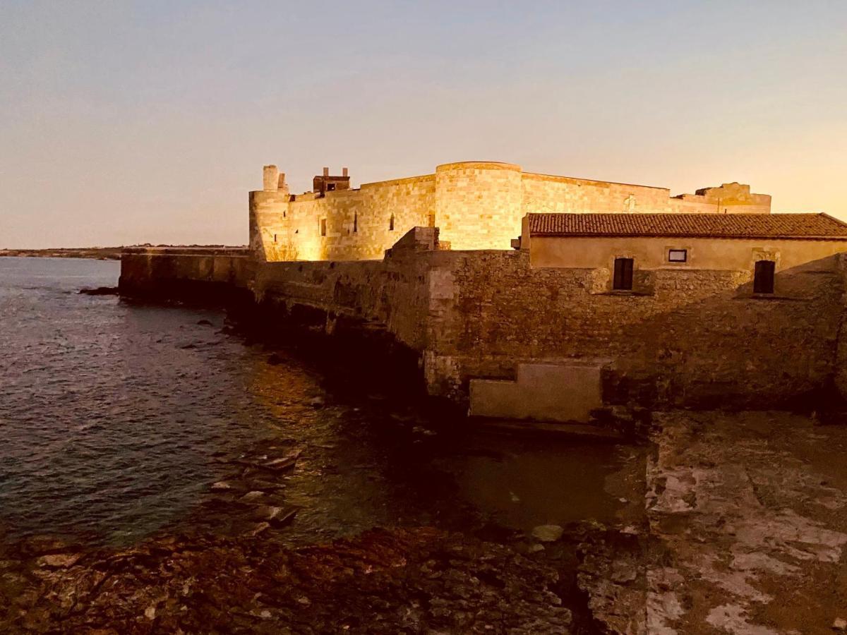 Elegante Appartamento In Palazzo Storico Ortigia Syrakusa Exteriör bild