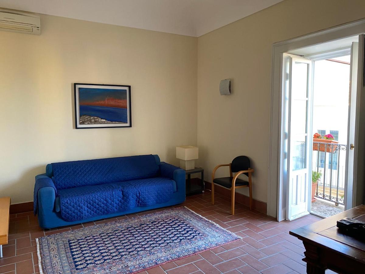 Elegante Appartamento In Palazzo Storico Ortigia Syrakusa Exteriör bild