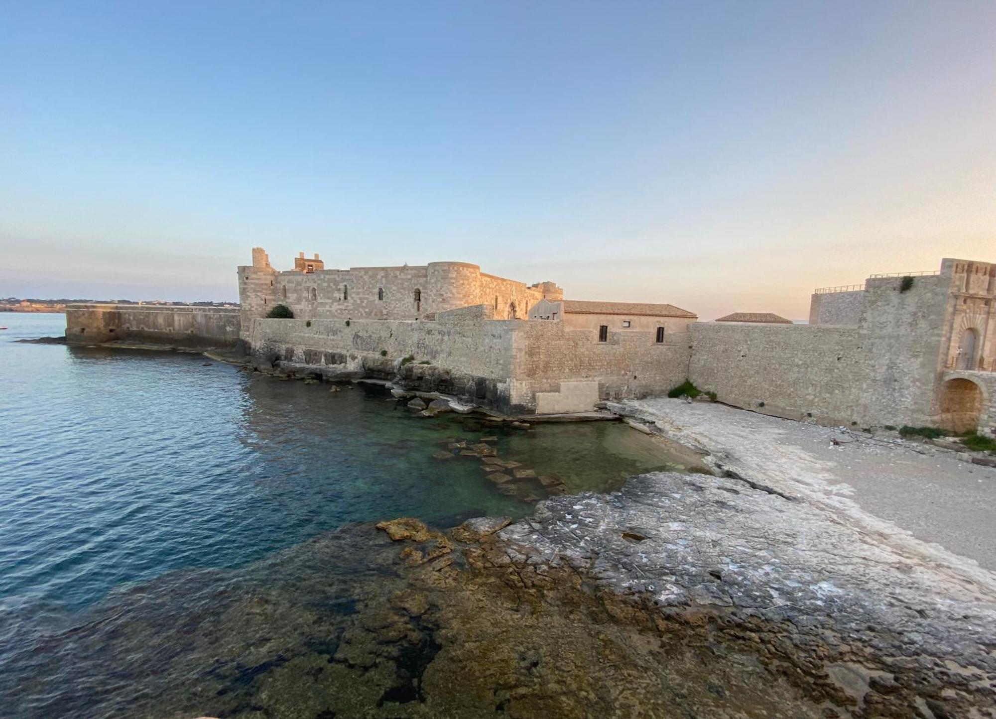 Elegante Appartamento In Palazzo Storico Ortigia Syrakusa Exteriör bild