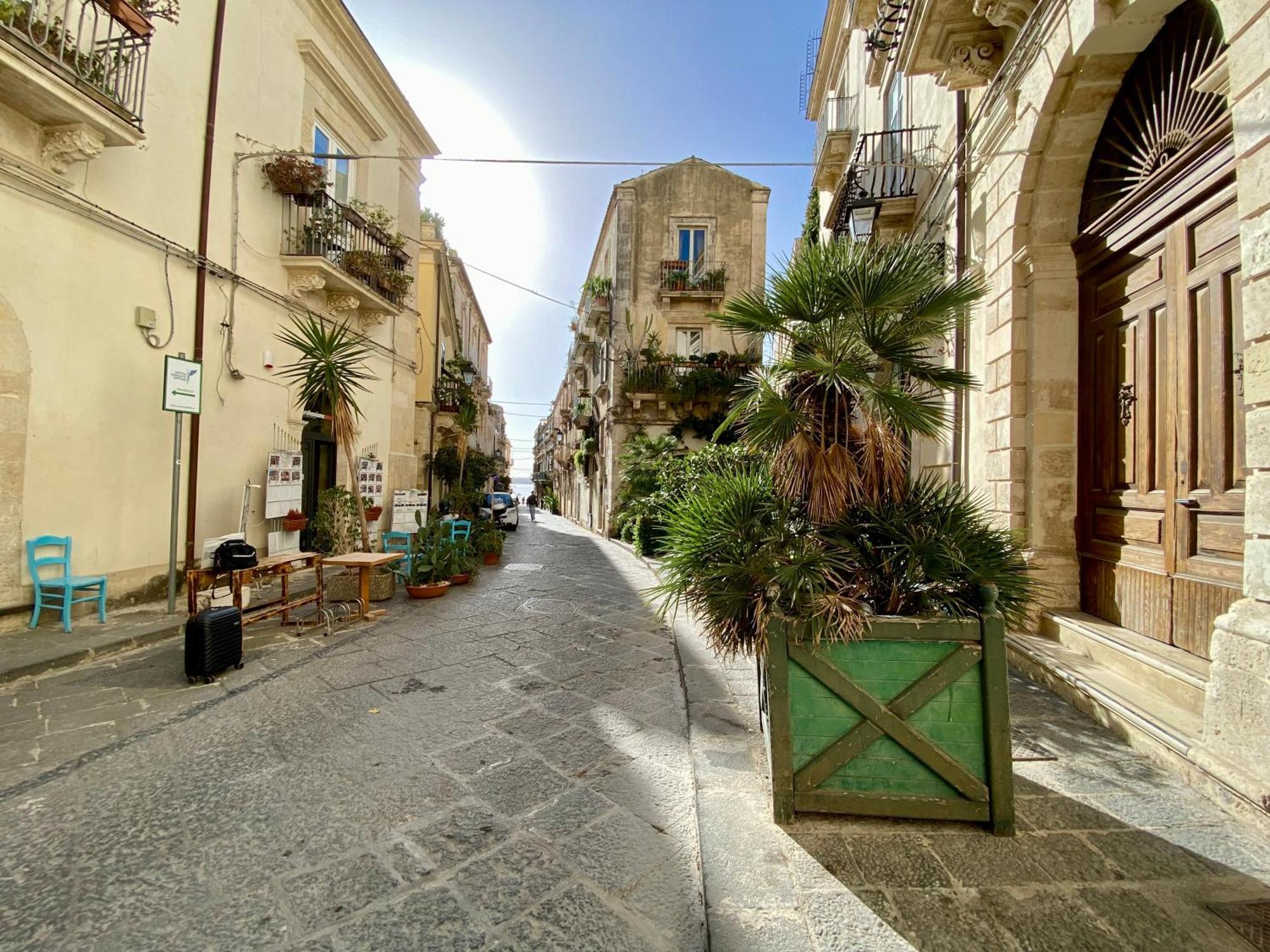 Elegante Appartamento In Palazzo Storico Ortigia Syrakusa Exteriör bild
