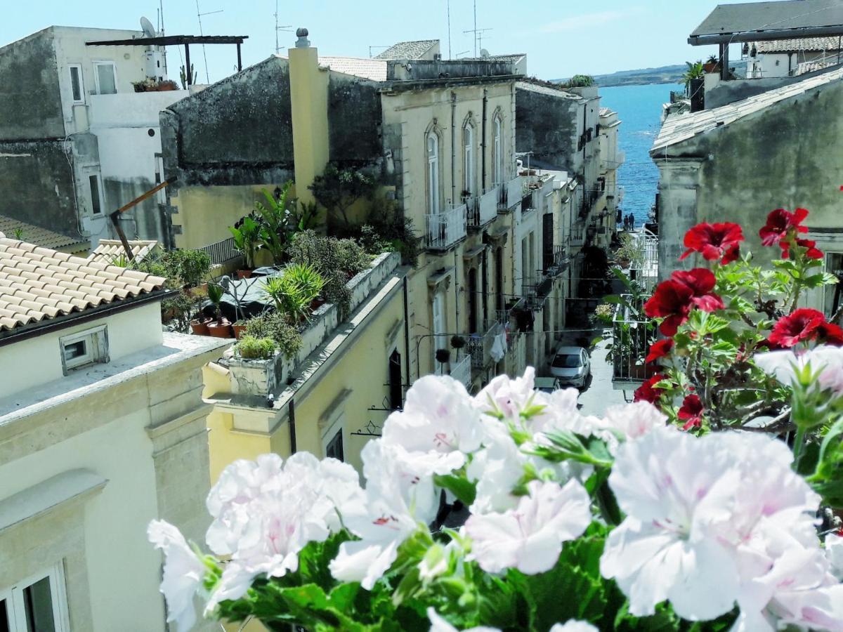 Elegante Appartamento In Palazzo Storico Ortigia Syrakusa Exteriör bild